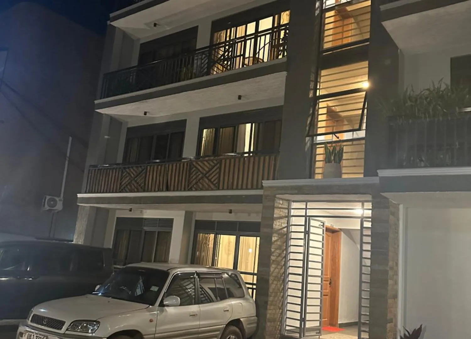 Flic And Flac Apartment 1 Kampala