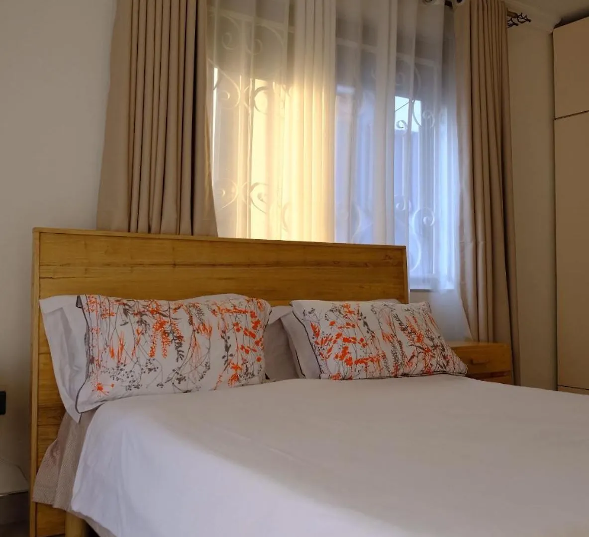 Flic And Flac Apartment 1 Kampala